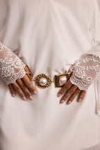 Bells White Lace Bridal Gloves