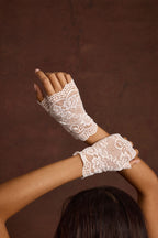 Bells White Lace Bridal Gloves