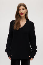 BLACK V-NECK DROP SHOULDER SWEATER