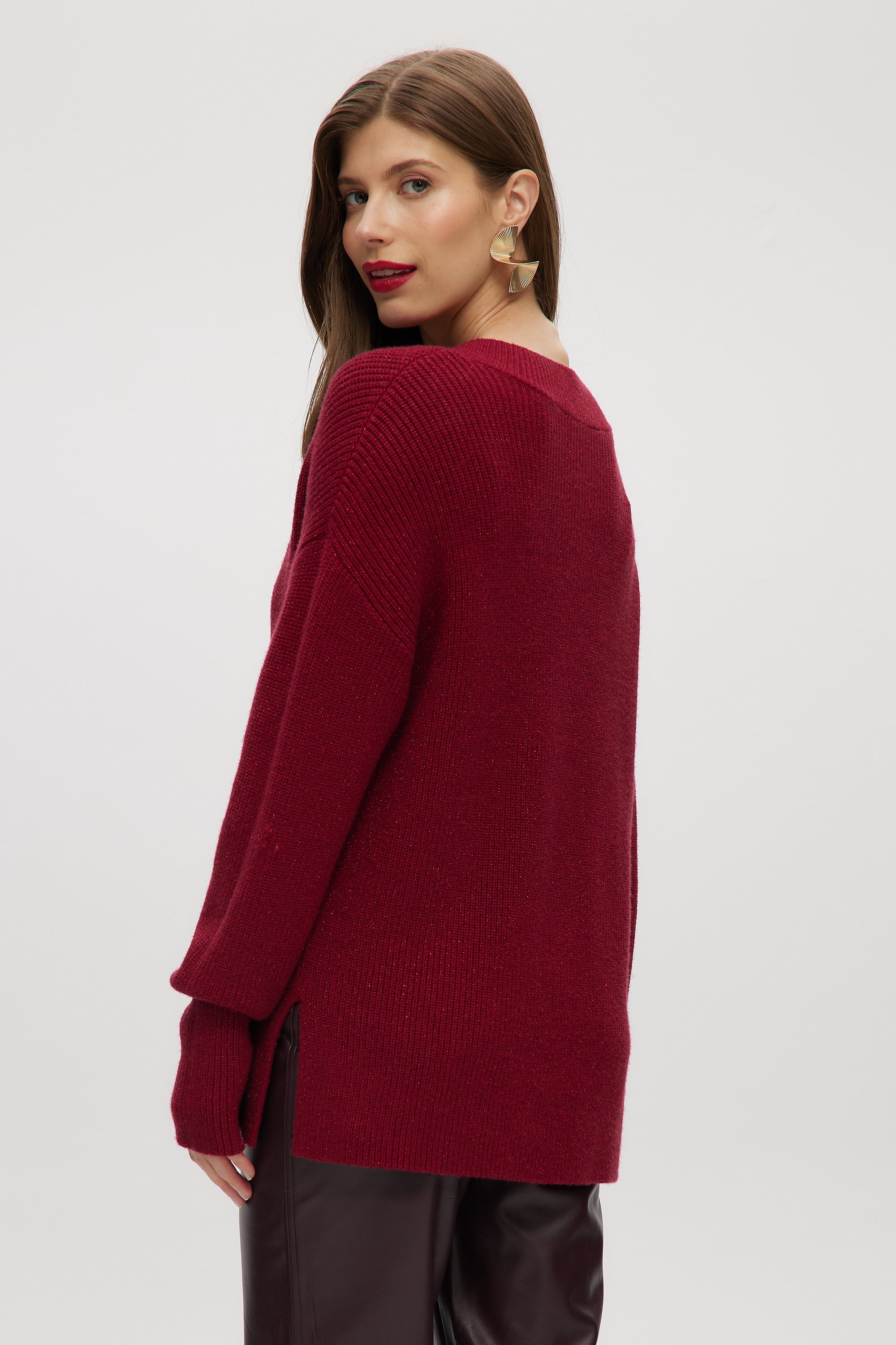 RED  V-NECK DROP SHOULDER SWEATER