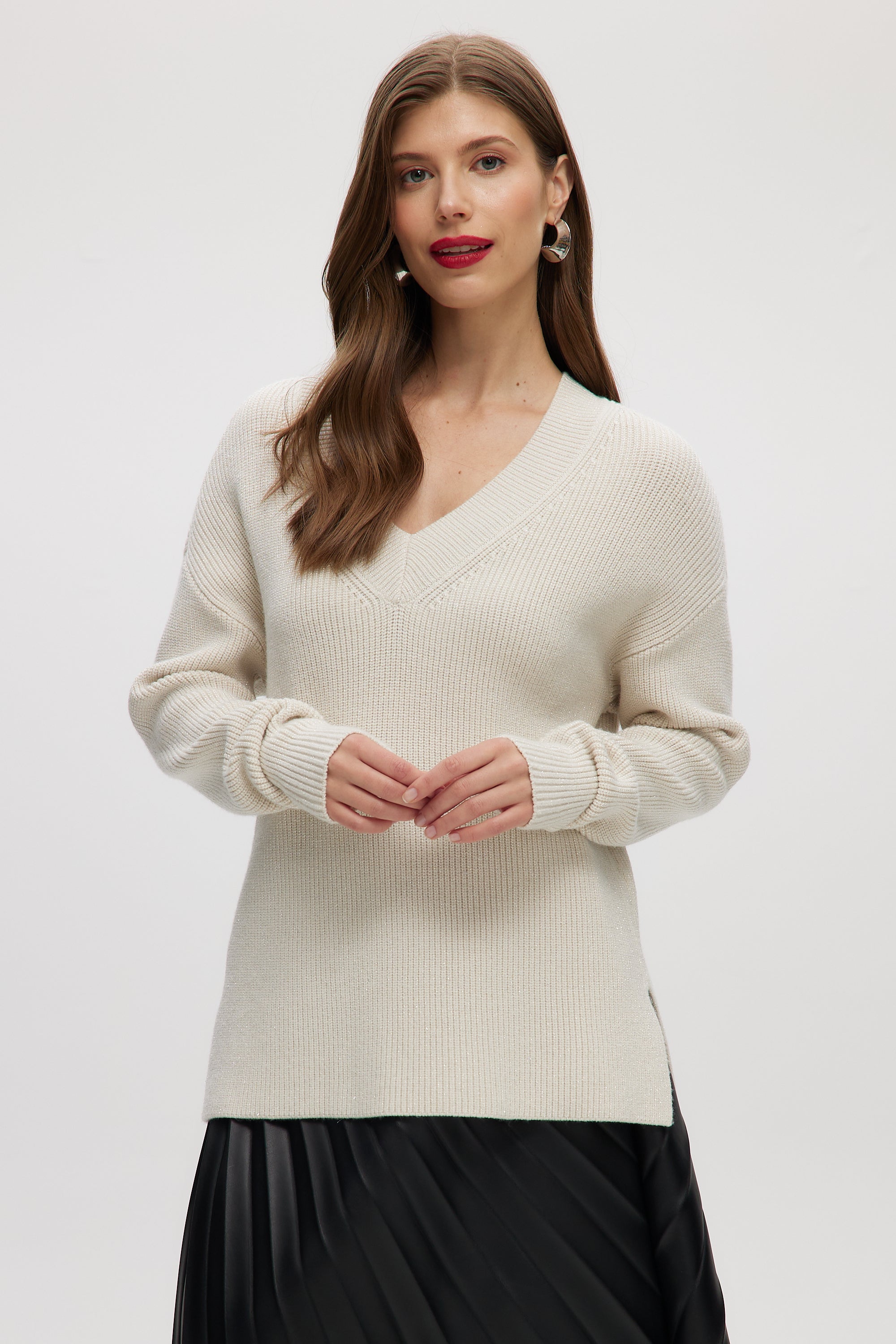 BEIGE V-NECK DROP SHOULDER SWEATER