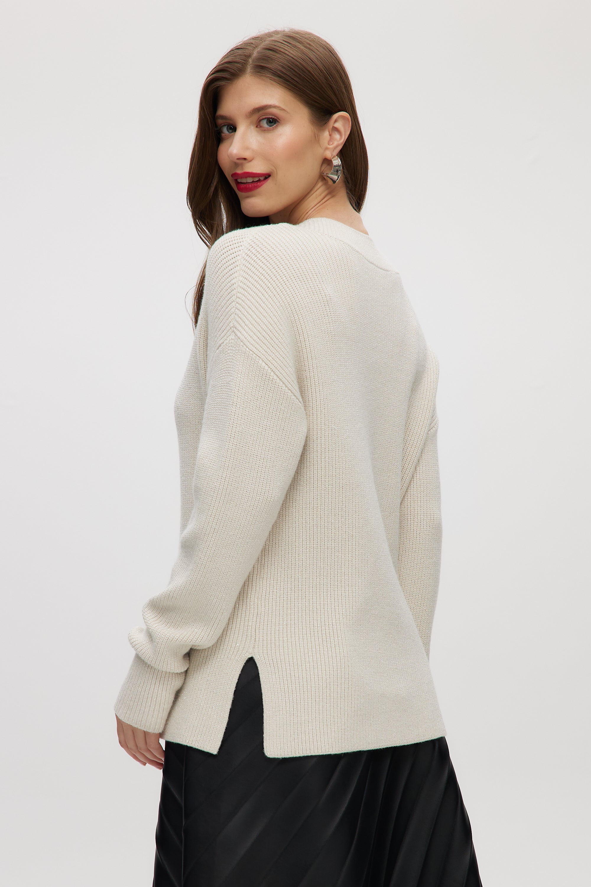 BEIGE V-NECK DROP SHOULDER SWEATER