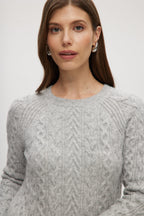 LIGHT GREY CABLE KNIT CREW NECK SWEATER