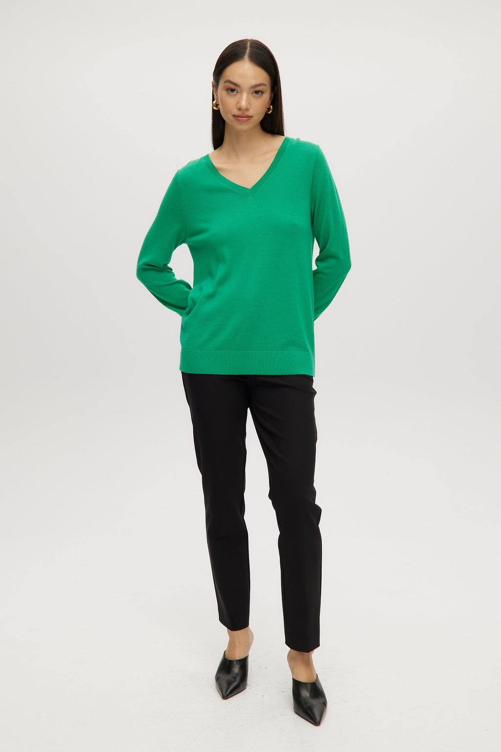 GREEN MERINO WOOL V-NECK SWEATER