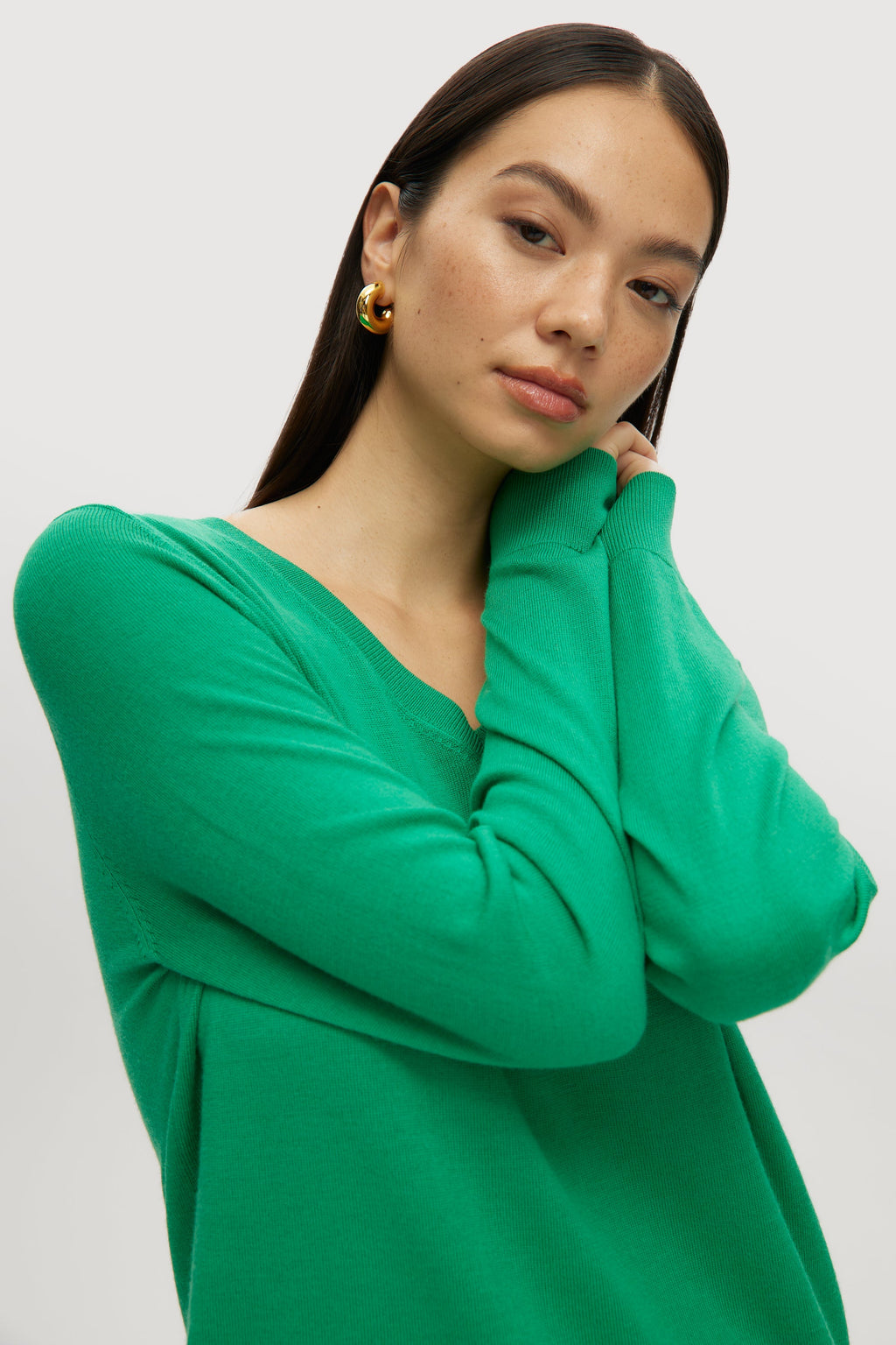 GREEN MERINO WOOL V-NECK SWEATER