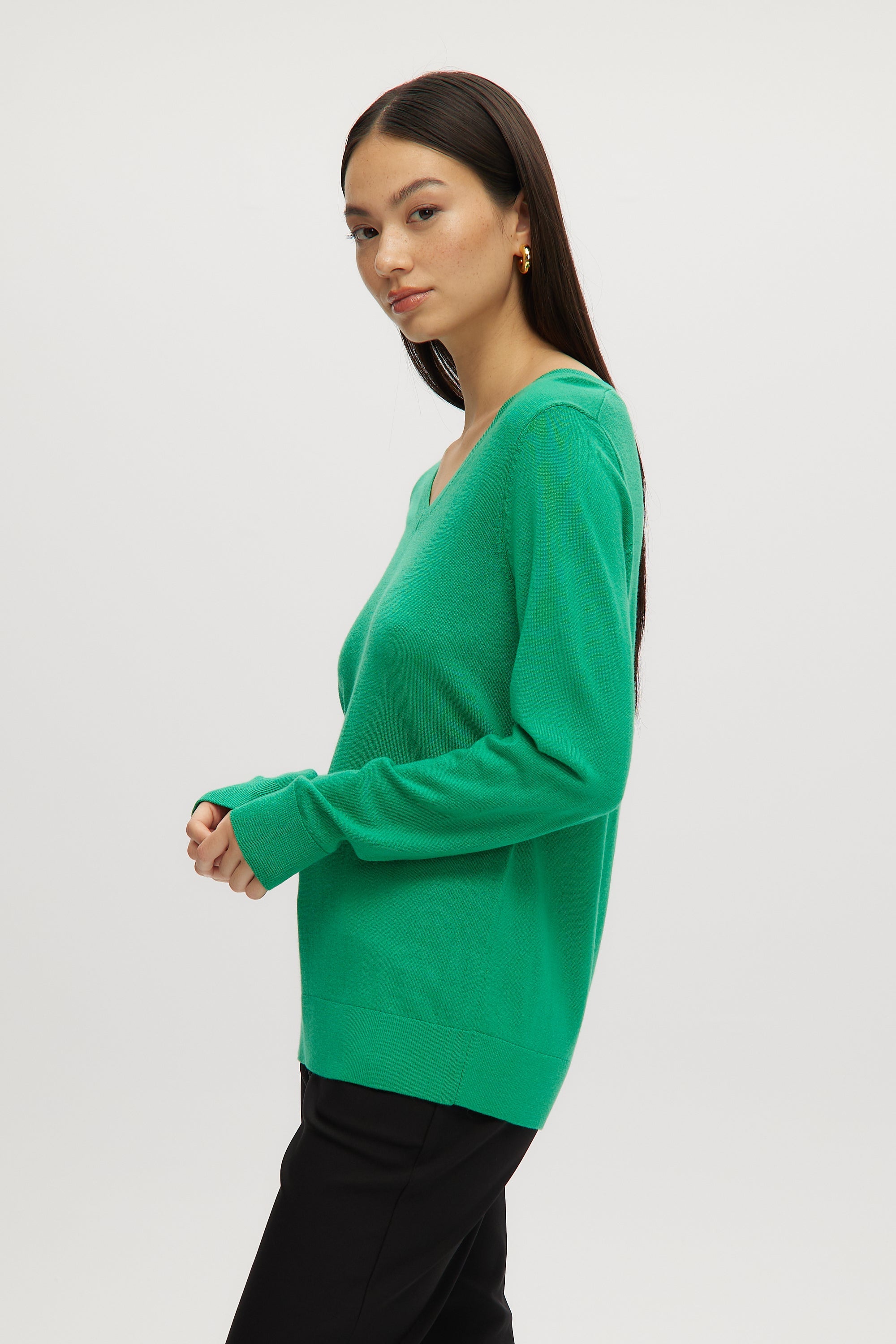 GREEN MERINO WOOL V-NECK SWEATER