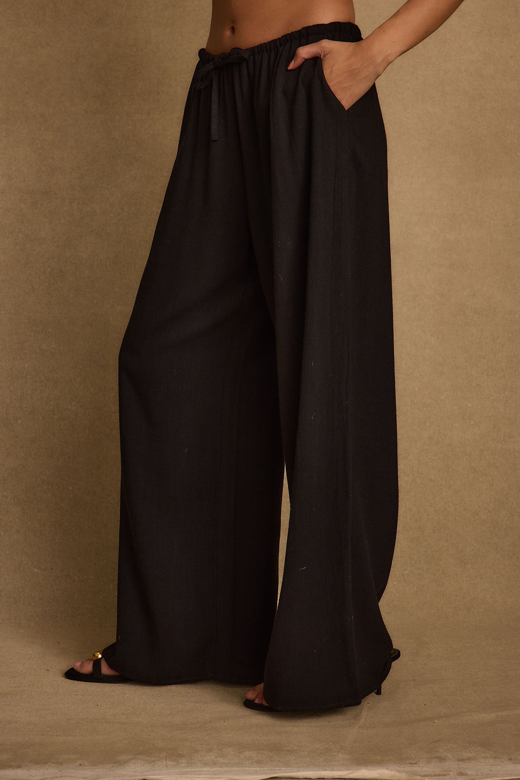 Clear Breeze Black Linen Pants
