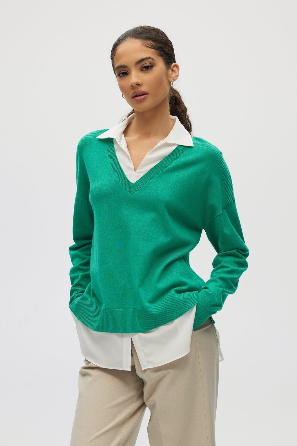 Green V-neck Sweater Top Combo