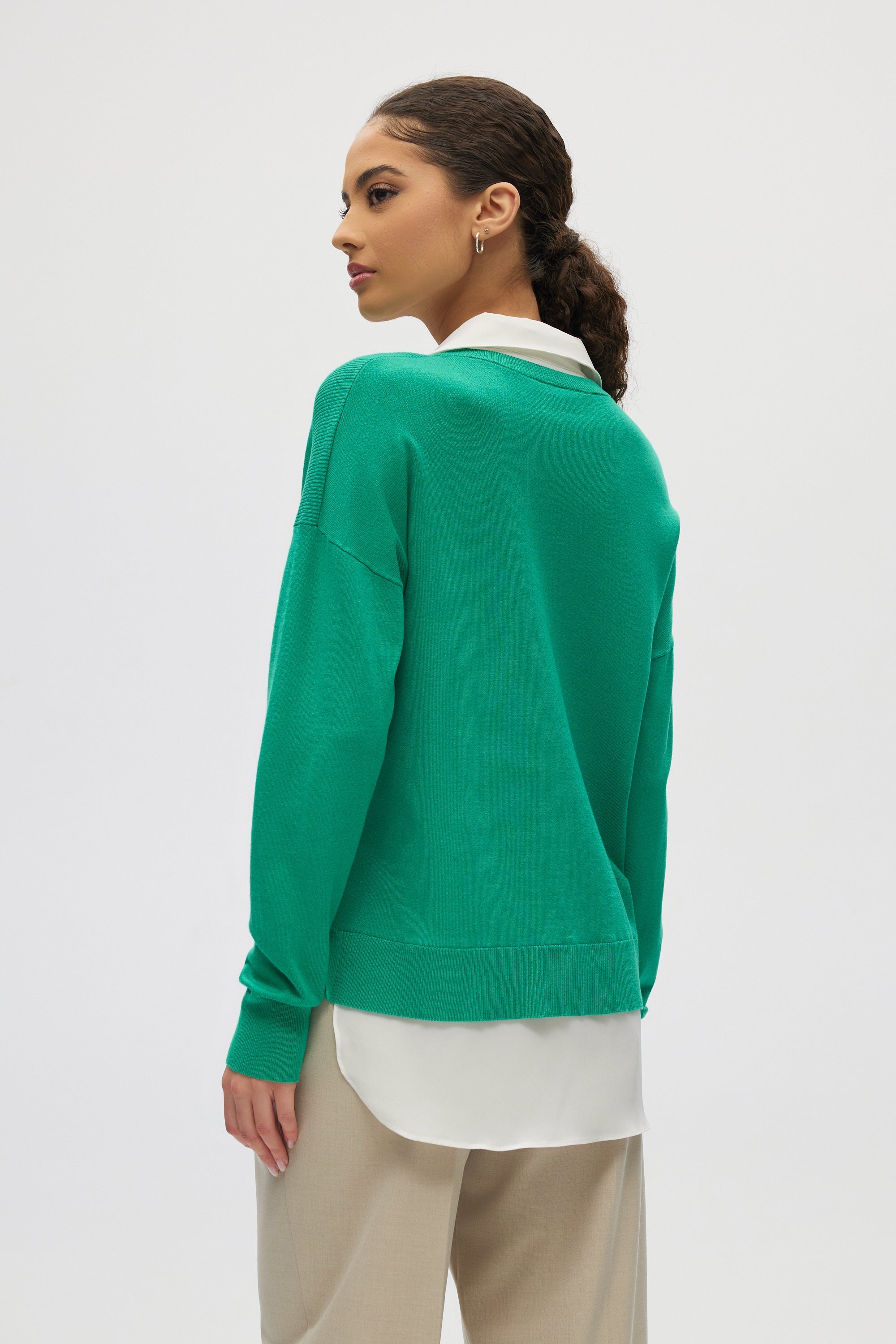 Green V-neck Sweater Top Combo