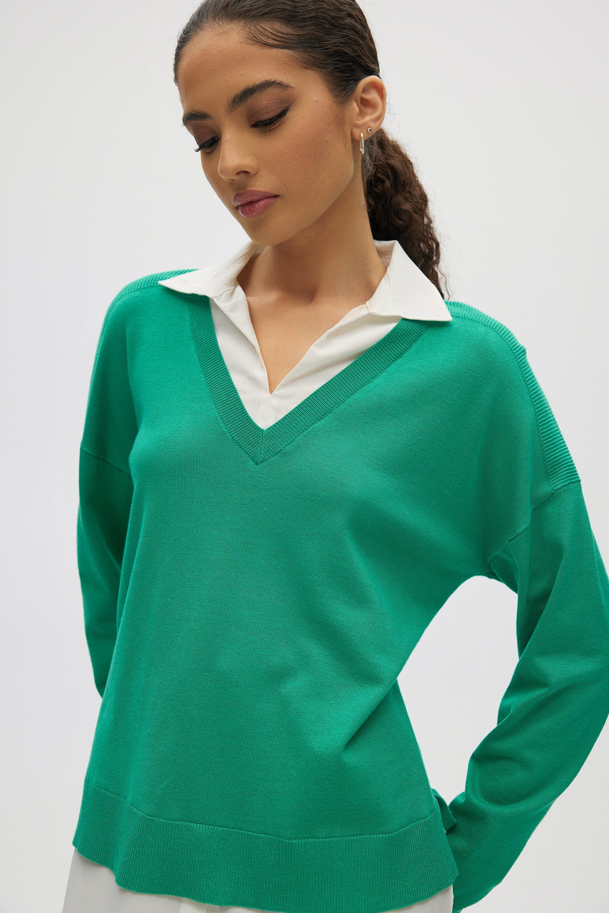 Green V-neck Sweater Top Combo