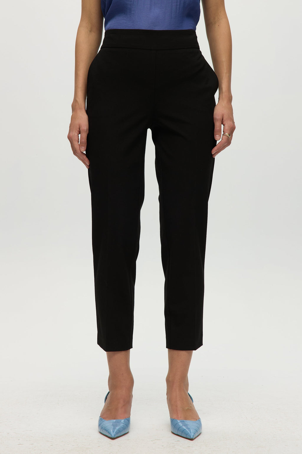 BLACK SKINNY PULL-ON PANTS