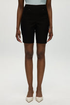 BLACK SUPER STRETCH PULL-ON BERMUDA SHORTS