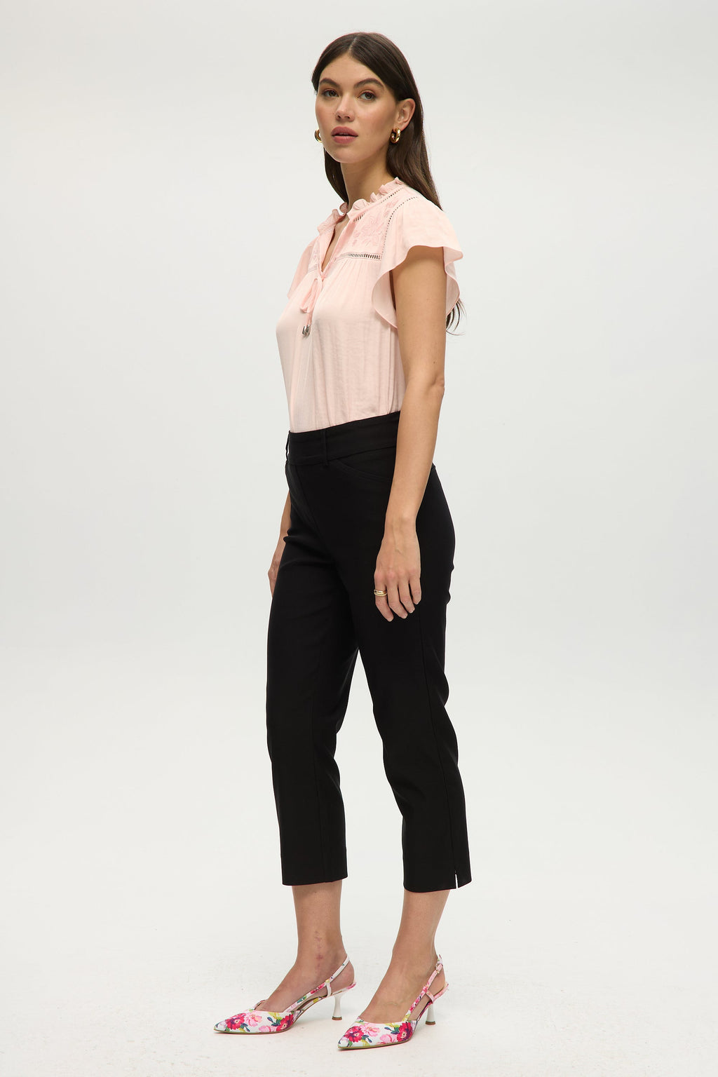 BLACK SUPER STRETCH PULL-ON CAPRI