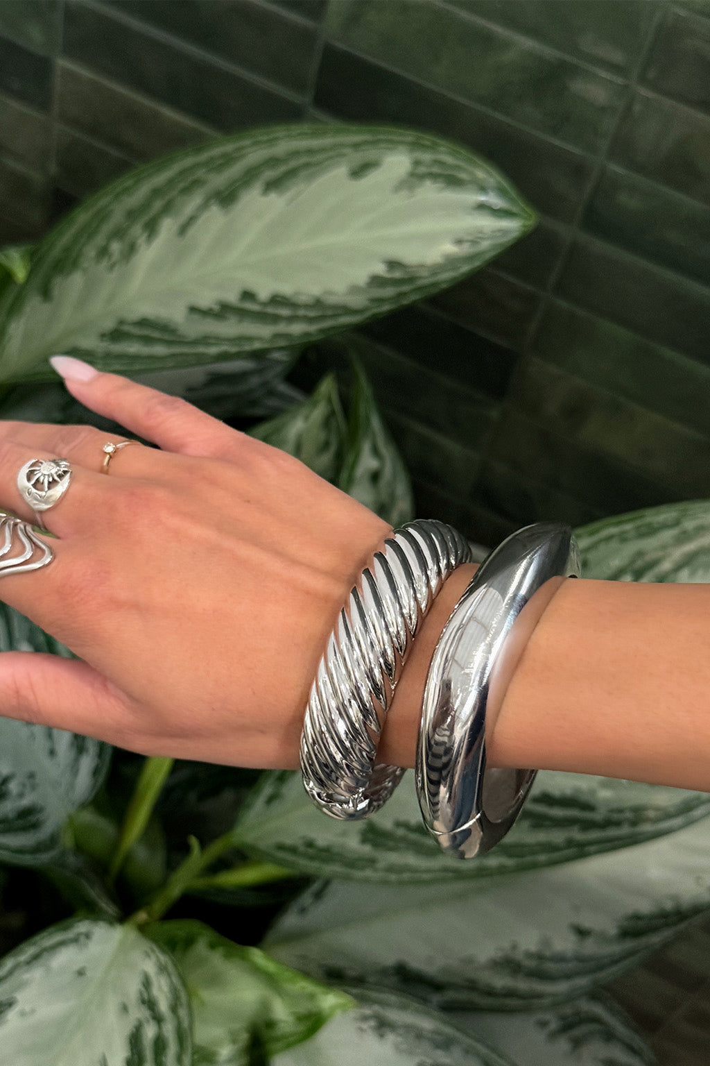 Elsa Set of 2 Silver Bangles