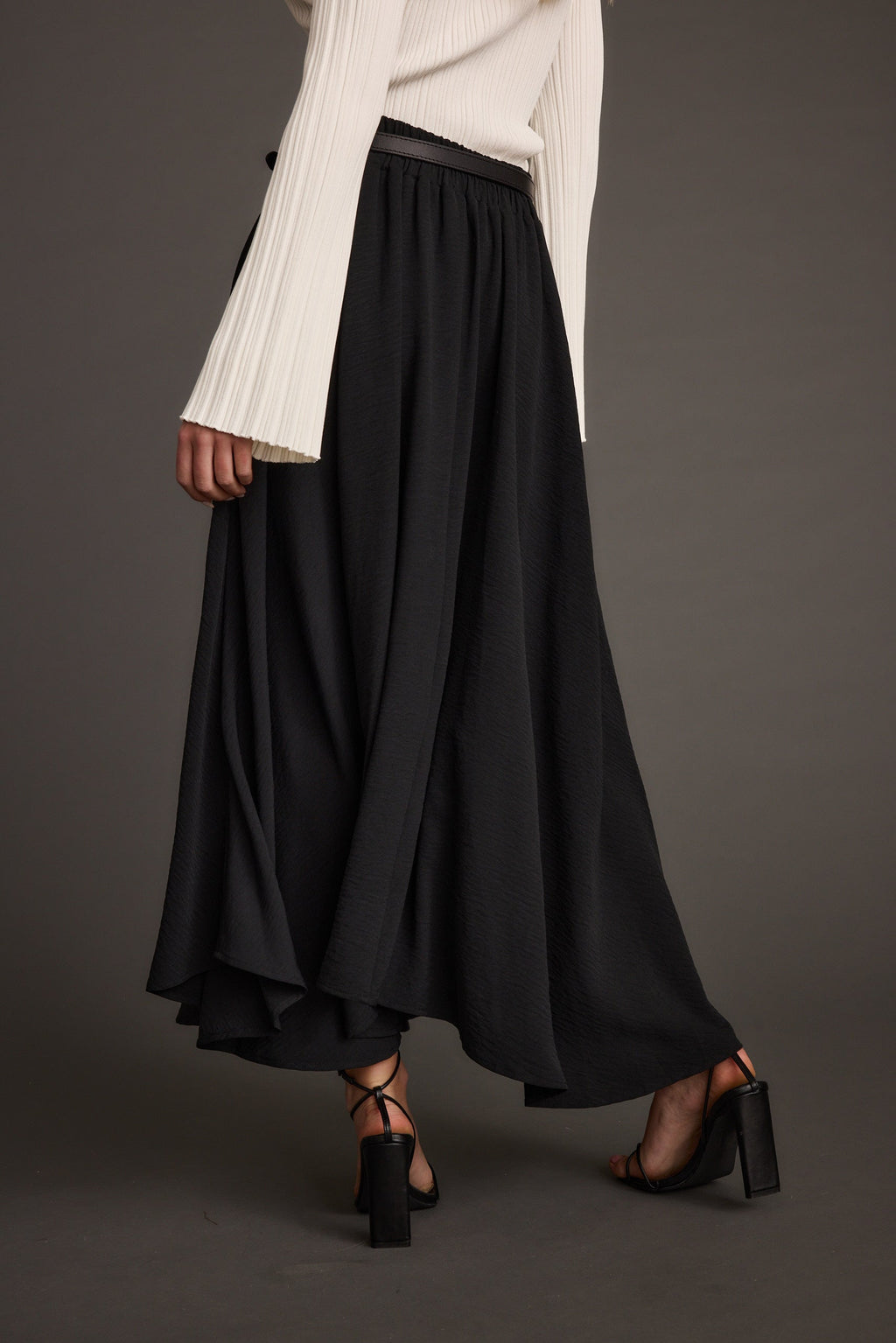 Gloria Black Midi Skirt