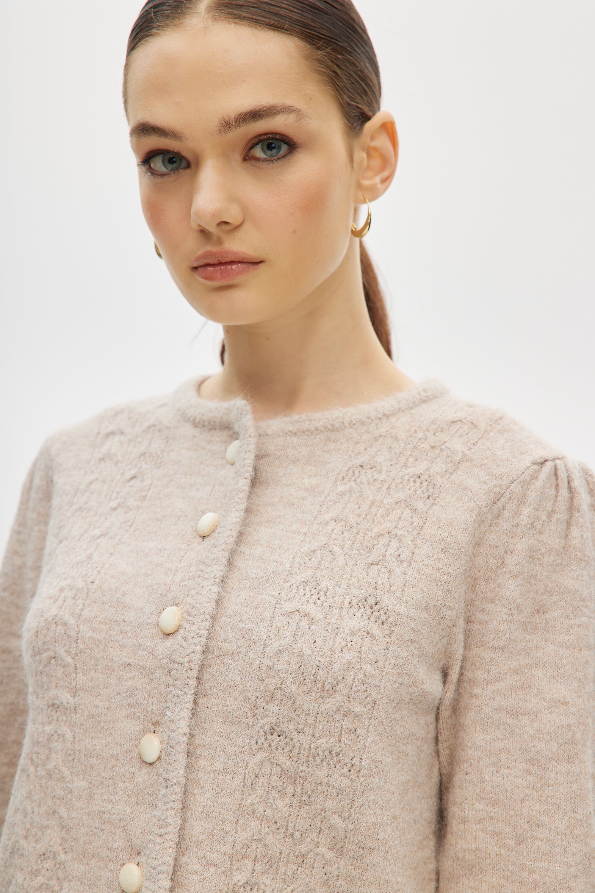 GREY CABLE KNIT CARDIGAN