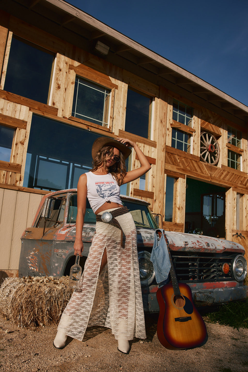 Desert Valley Drift Graphic White Tank