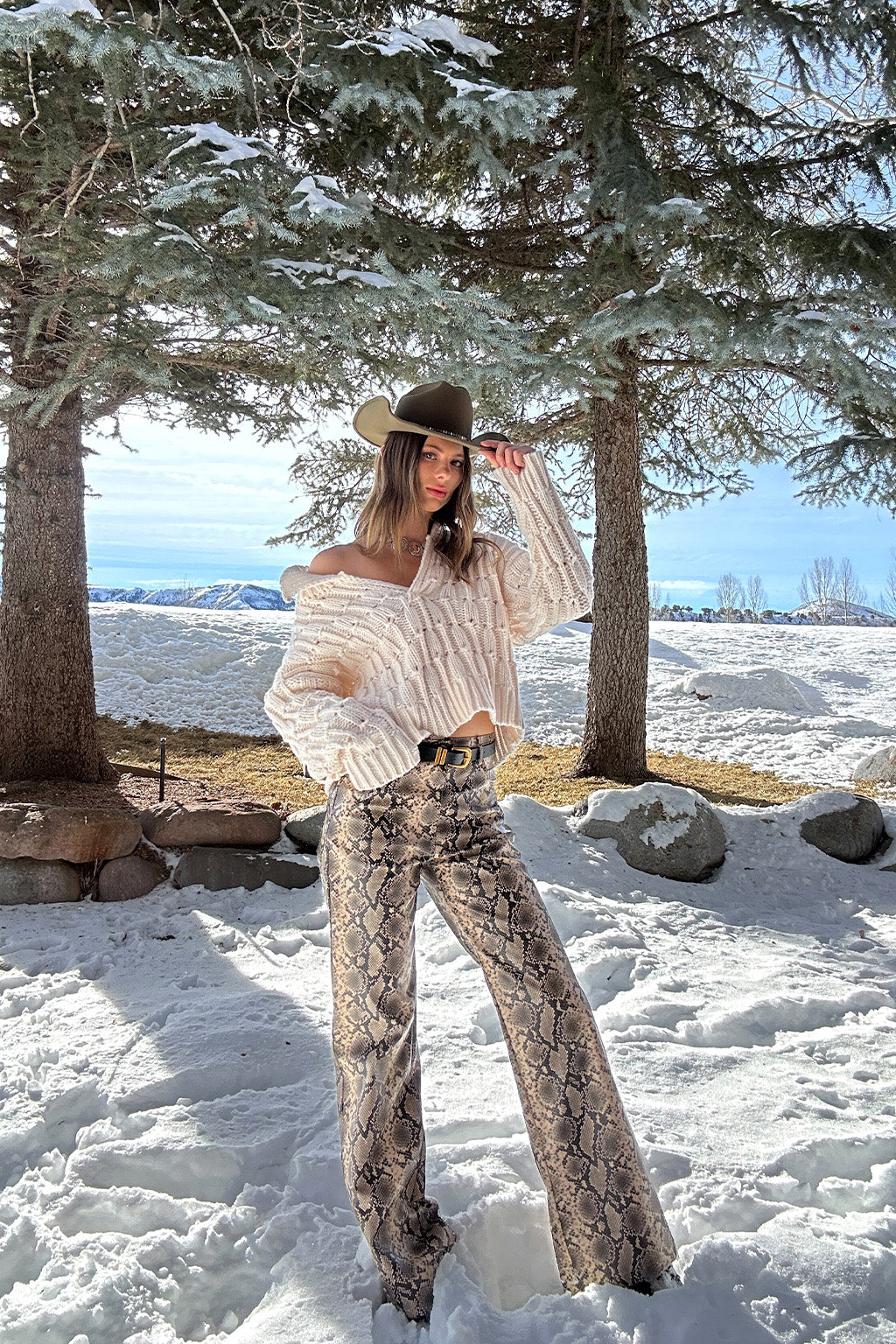 Riverstone Cream Cableknit Sweater