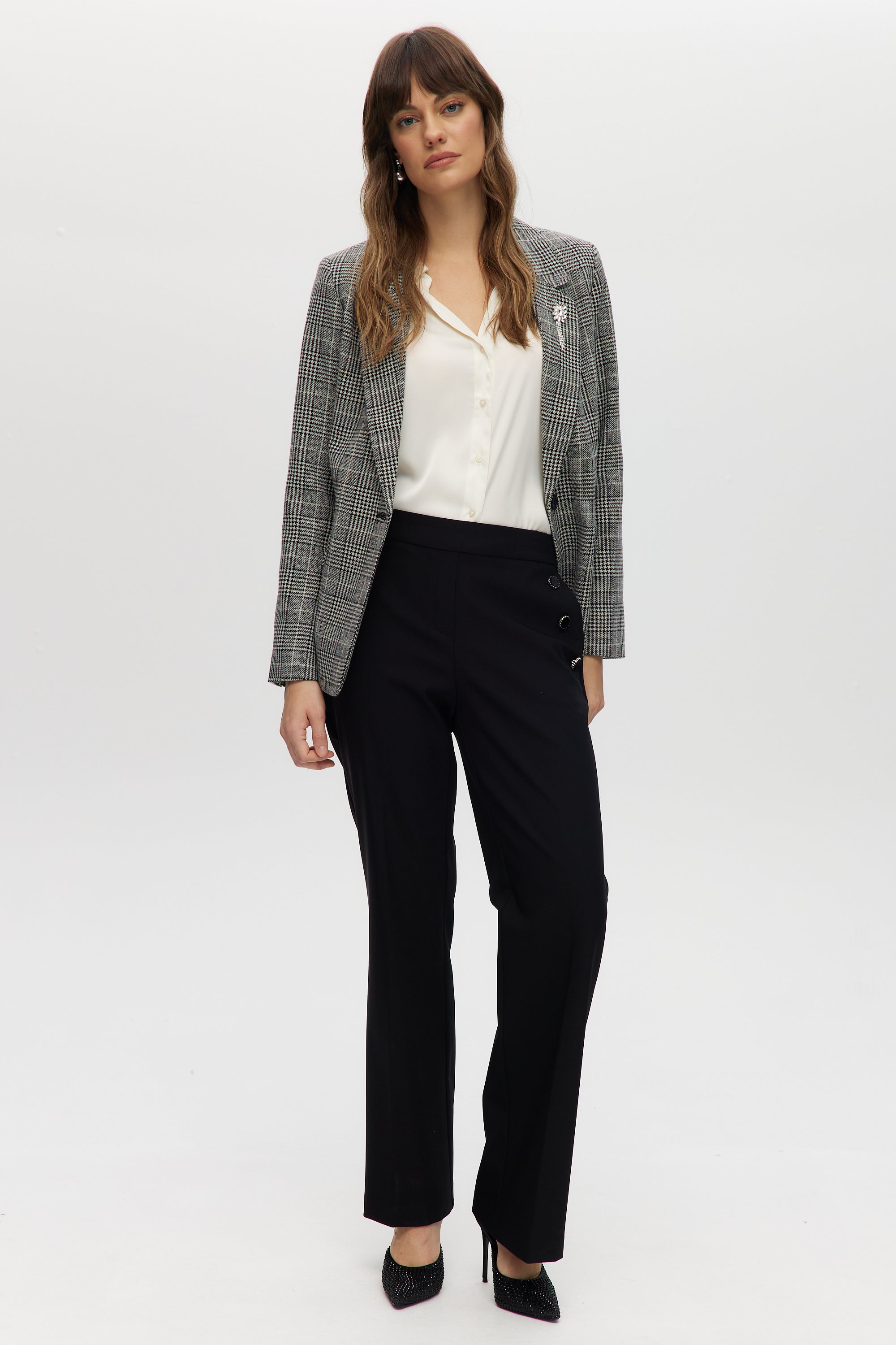 Off-White-black Plaid Modern-Fit Blazer with Crystal Brooch