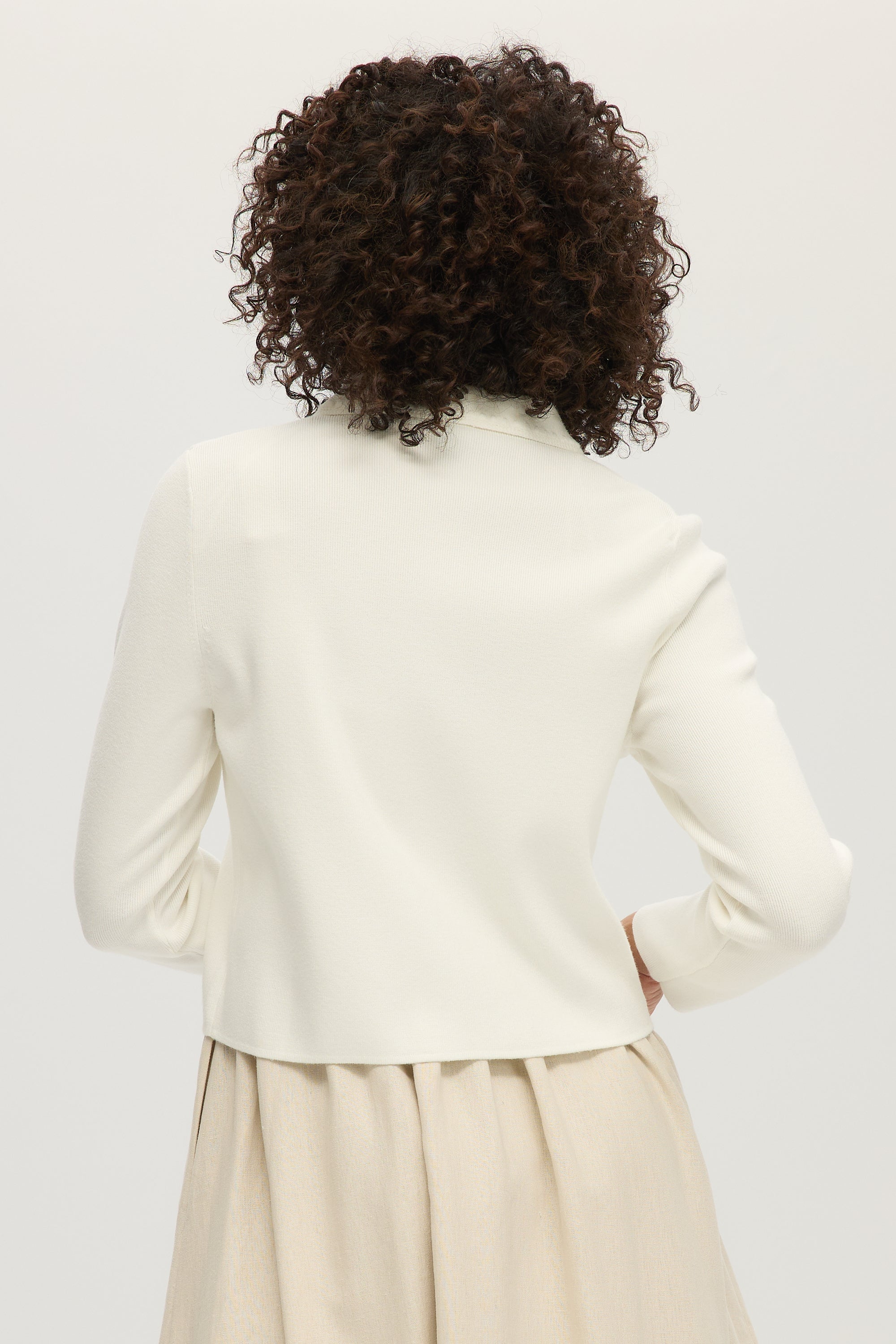 WHITE BOXY CARDIGAN WITH EMBROIDERED COLLAR