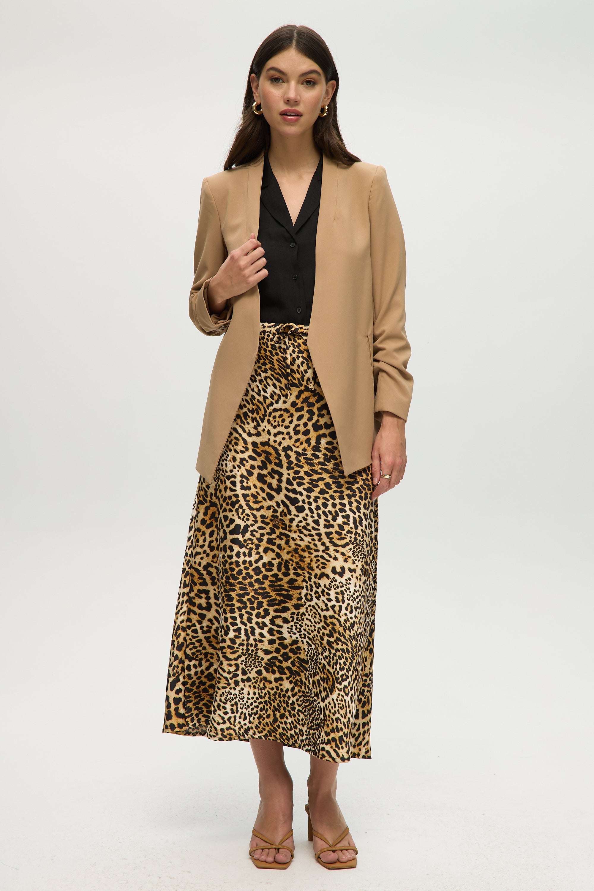 SAND BUNCHY SLEEVES BLAZER JACKET