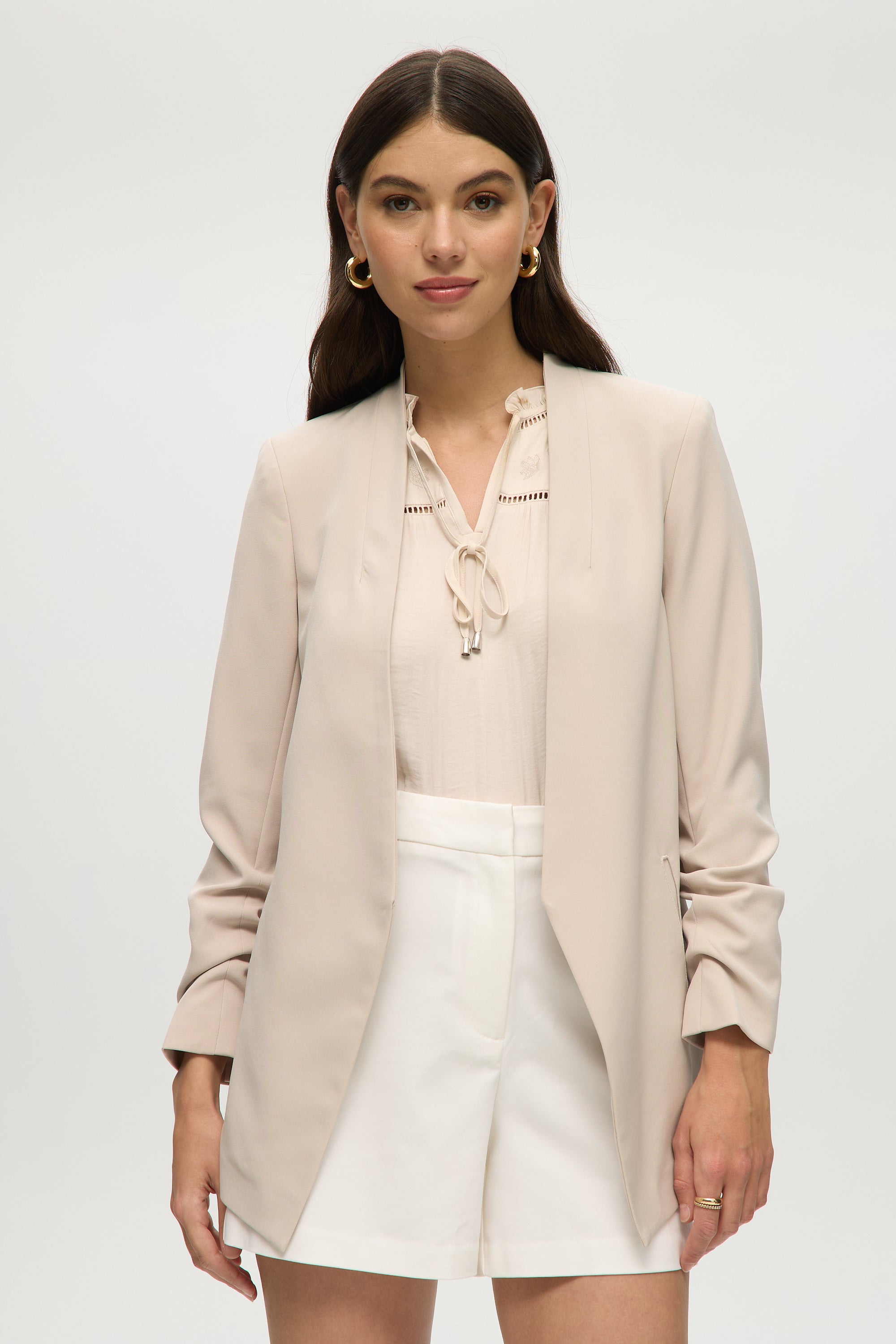 BEIGE BUNCHY SLEEVES BLAZER JACKET